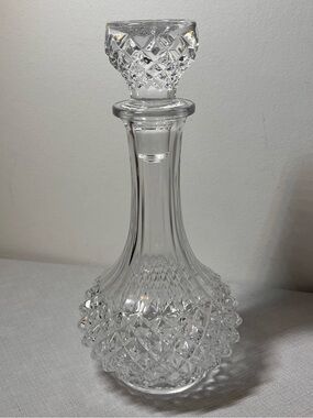 Cut Clear Glass Decanter with Diamond Cut Stopper
Like New